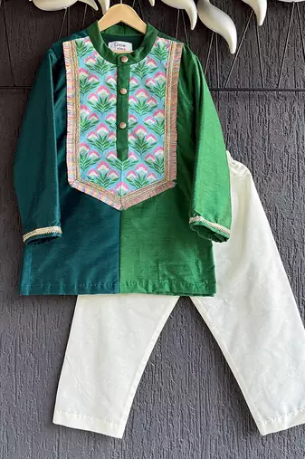 bottle green printed cotton silk men kurta set