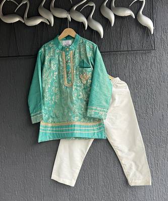 Turquoise blue embroidered cotton silk Men Kurta Set 3