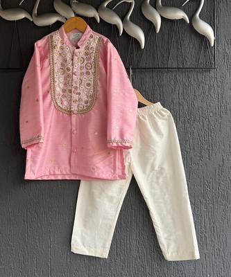 Baby pink embroidered cotton silk Men Kurta Set 4
