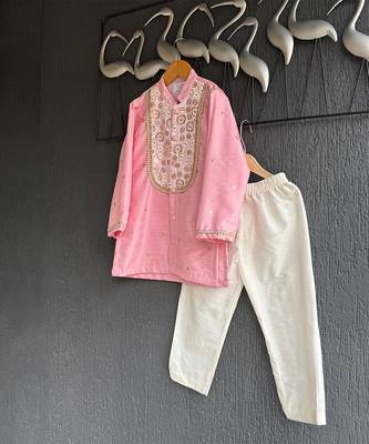Baby pink embroidered cotton silk Men Kurta Set 6