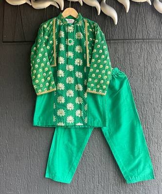 Parrot green printed chanderi kurta set 3