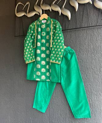 Parrot green printed chanderi kurta set 8