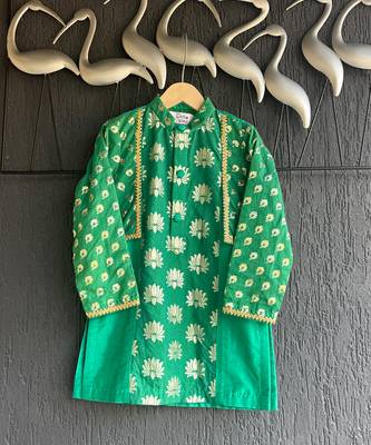 Parrot green printed chanderi kurta set 9