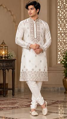 Elegant ivory embroidered kurta set for men 1