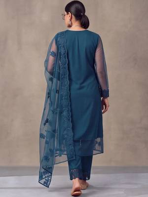 women embroidered regular thread work kurta with trousers & dupatta 3
