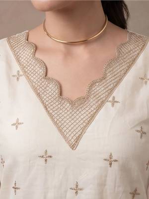 women ethnic motifs embroidered regular thread work kurta set 4