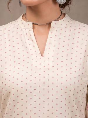 women floral printed regular kurta with palazzos 4