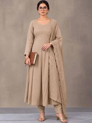 women ethnic embroidered empire thread work kurta with trousers with dupatta 1