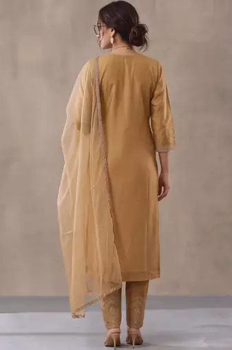 women ethnic motifs embroidered regular thread work kurta with trousers & dupatta