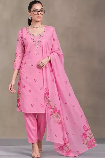 women floral embroidered regular thread work kurta with trousers & with dupatta