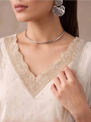 women ethnic motifs regular kurta with trousers with dupatta 4