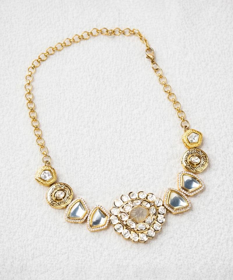 Gold plated kundan choker necklace