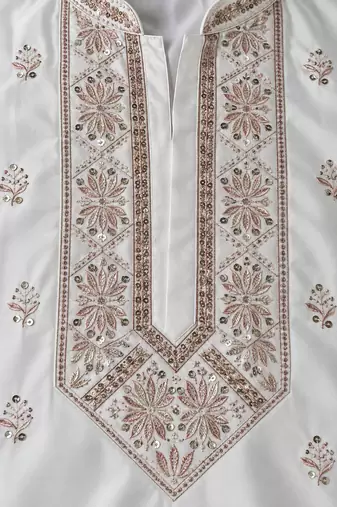Elegant ivory embroidered kurta set for men