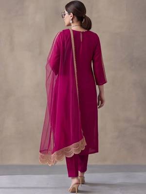 women ethnic motifs embroidered regular thread work kurta & trousers with dupatta 3