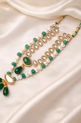 Gold plated green kundan necklace