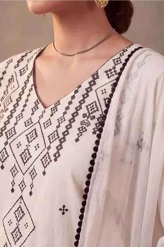 women ethnic motifs embroidered work cotton kurta & trousers with dupatta