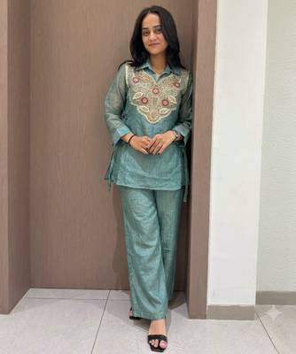 Blue silk blend readymade 2 piece set with embroidery & beads work 2