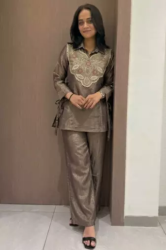 Brown silk blend readymade 2 piece set with embroidery & beads work