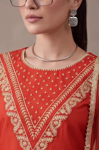 women ethnic motifs embroidered regular thread work kurta trousers & with dupatta
