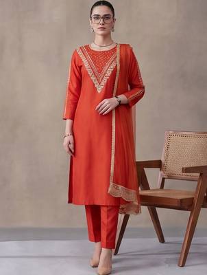 women ethnic motifs embroidered regular thread work kurta trousers & with dupatta 5