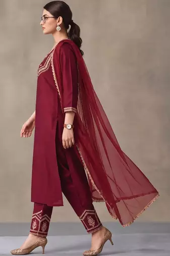 women ethnic regular thread work kurta with trousers with dupatta