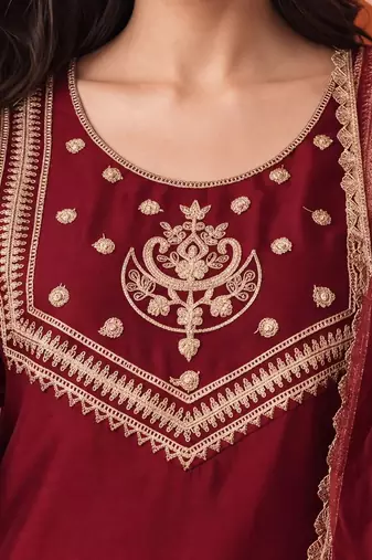 women ethnic regular thread work kurta with trousers with dupatta