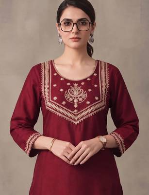 women ethnic regular thread work kurta with trousers with dupatta 6