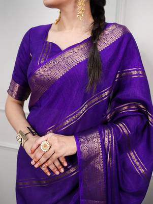 elegant dola silk blend saree with zari weaving and blouse 2