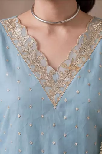 women ethnic motifs embroidered regular thread work kurta with trousers & with dupatta