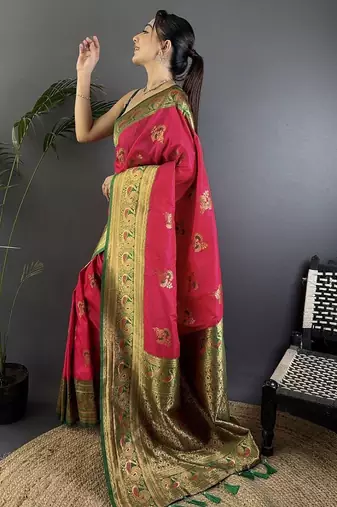 magenta woven design zari banarasi saree with blouse piece