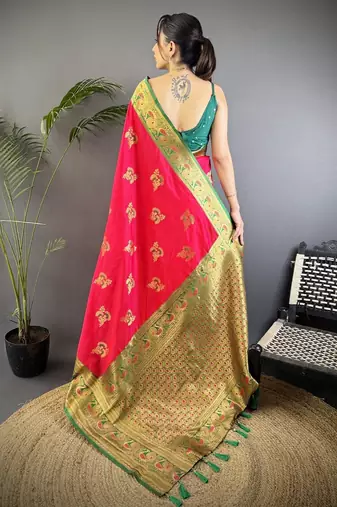 magenta woven design zari banarasi saree with blouse piece
