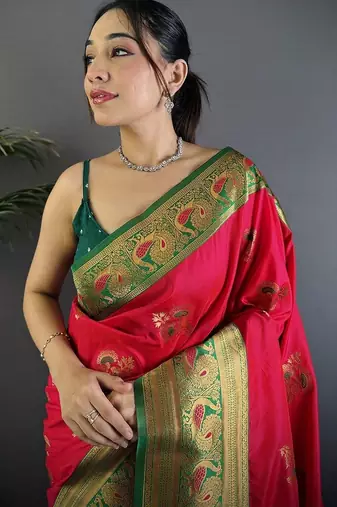 magenta woven design zari banarasi saree with blouse piece