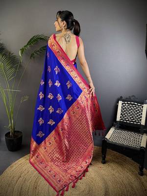 blue woven design zari banarasi saree 3