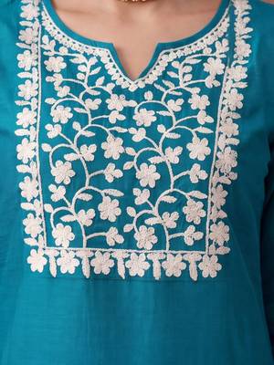 women ethnic motifs embroidered regular thread work kurta with trousers & with dupatta 4