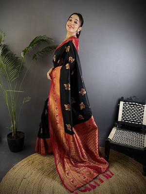 black woven design ethnic motifs zari banarasi saree 2