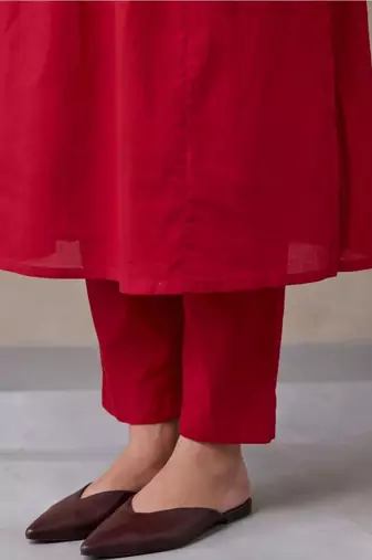 women ethnic motifs embroidered regular beads and stones cotton kurta with trousers & with