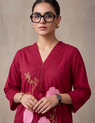 women floral embroidered regular thread work cotton kurta with trousers & with dupatta 5