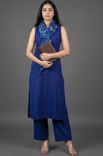women shoulder strap straight kurta with trousers & dupatta