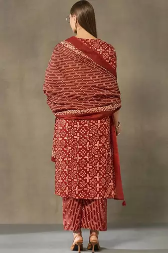 women printed regular cotton kurta with trousers & with dupatta