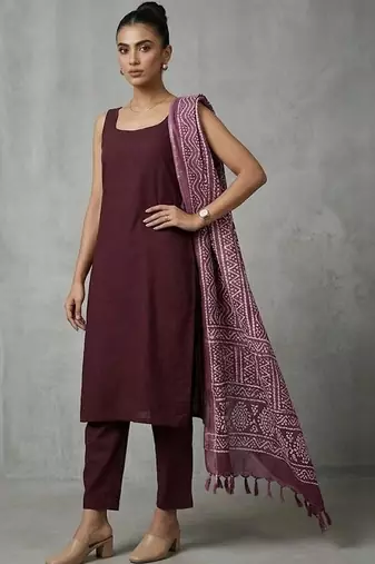 women ethnic motifs regular kurta with trousers & with dupatta