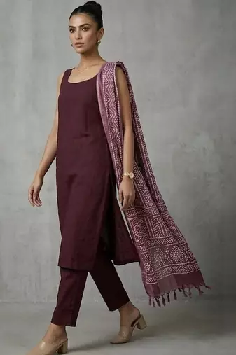 women ethnic motifs regular kurta with trousers & with dupatta