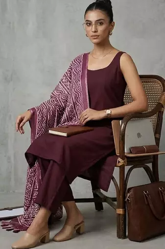 women ethnic motifs regular kurta with trousers & with dupatta