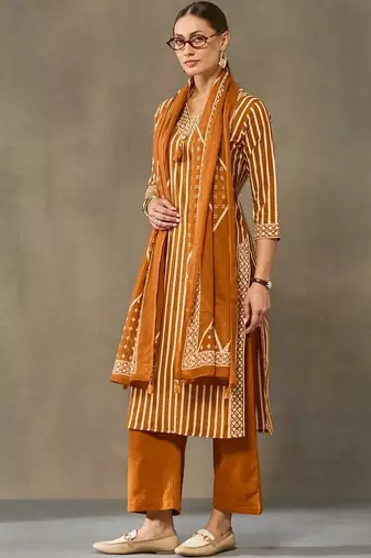 women printed regular cotton kurta with palazzos & with dupatta