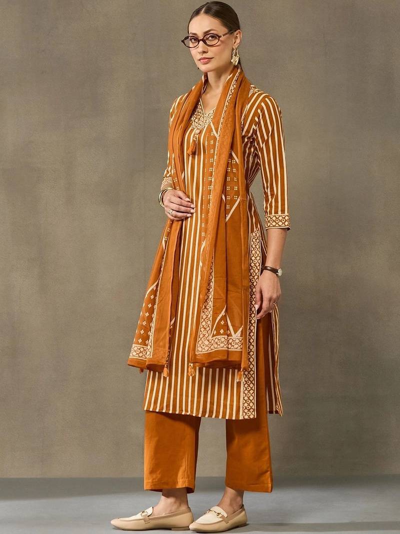 women printed regular cotton kurta with palazzos & with dupatta