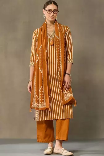 women printed regular cotton kurta with palazzos & with dupatta