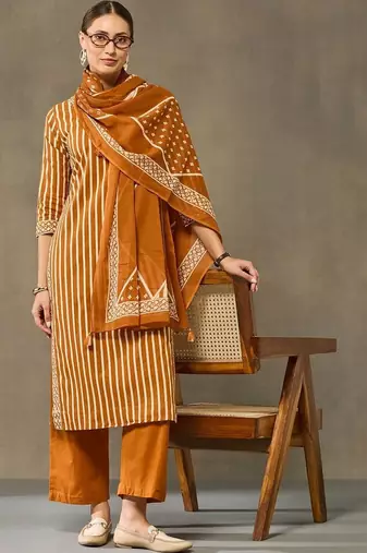 women printed regular cotton kurta with palazzos & with dupatta