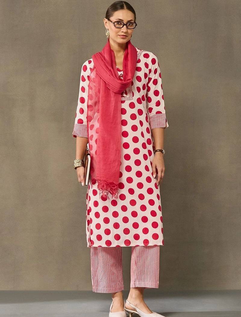 women printed regular cotton kurta with palazzos & with dupatta