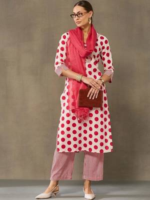 women printed regular cotton kurta with palazzos & with dupatta 4