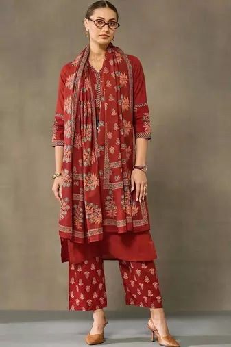 women ethnic motifs printed regular cotton kurta with trousers & with dupatta