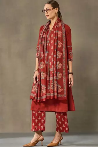 women ethnic motifs printed regular cotton kurta with trousers & with dupatta